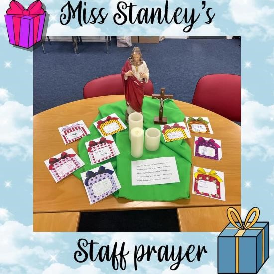 🙏🎁✨ Staff Prayer – Morning Reflection at Our School! 🏫📝